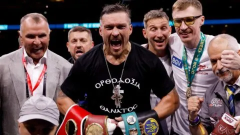 Oleksandr Usyk expondrá su cinturón del CMB ante el kickboxer Rico Verhoeven