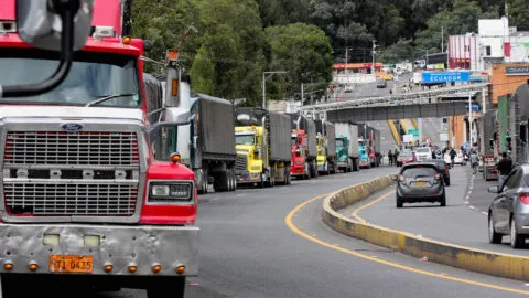 Pico y placa en Bogotá para este viernes, 6 de febrero de 2026: horarios, restricciones y vehículos exentos