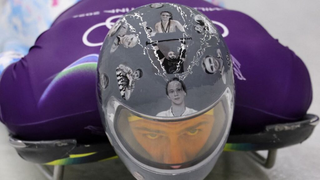 El casco de Vladyslav Heraskevych en Milano Cortina 2026