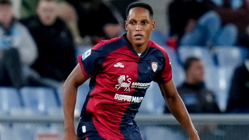 Yerry Mina fue titular en el partido entre Cagliari y Lecce