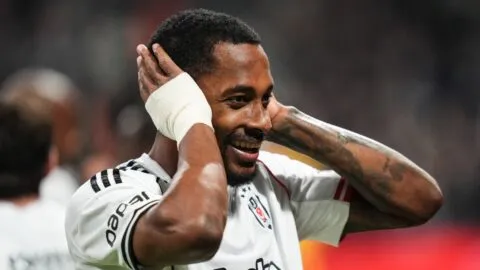 Michael Amir Murillo revive su carrera en el Besiktas y hace soñar a Panamá