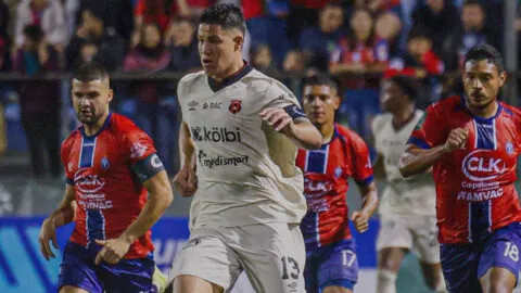 Alajuelense se impone ante San Carlos con goles de Borges y Hernández