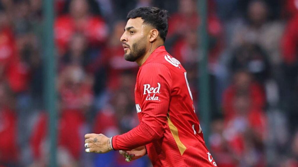 Tres meses después, Alexis Vega vuelve a la cancha con Toluca