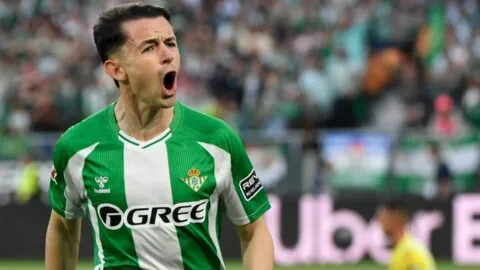 Magia en El Gran Derbi: Álvaro Fidalgo marca su primer gol con la camiseta del Betis