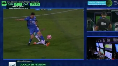 ¿Era roja para Güemez en el Santos vs Cruz Azul? Roberto García Orozco lo analiza en el VAR