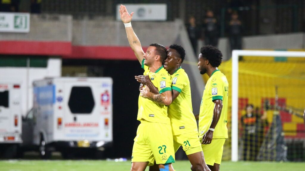 Atlético Bucaramanga venció por tres goles a cero al Deportivo Pereira