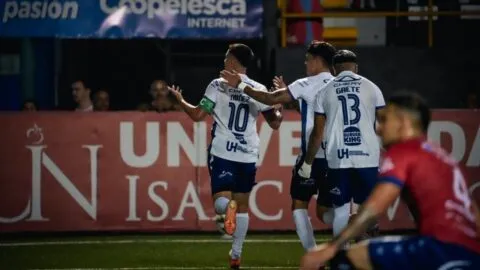 El enojo y la queja de Amarini Villatoro antes del Alajuelense vs Cartaginés