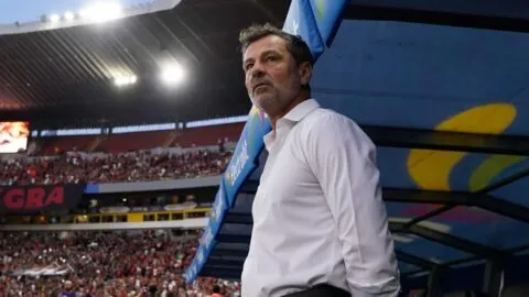 Cocca cuestiona el arbitraje tras la derrota del Atlas ante Chivas