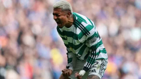 Celtic y Julián Araujo eliminan al Rangers en penaltis y avanzan a semifinales de la Copa de Escocia