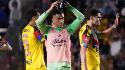 Malagón defiende la lucha interna por la portería del América: "La competencia es sana"