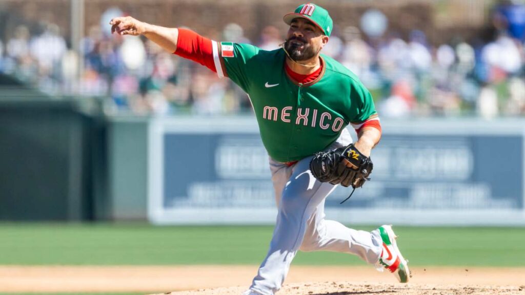 Manny Barreda en el partido de México vs Dodgers previo al Clásico Mundial de Béisbol 2026