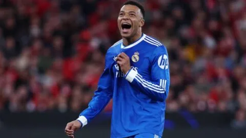 Mbappé vuelve a Madrid y su presencia ante el Manchester City sigue en duda