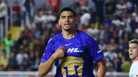 Memo Martínez reitera su compromiso con Pumas tras gol ante Necaxa