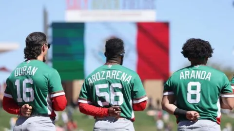 México vence a los Dbacks en su primer juego de preparación antes del Clásico Mundial de Béisbol