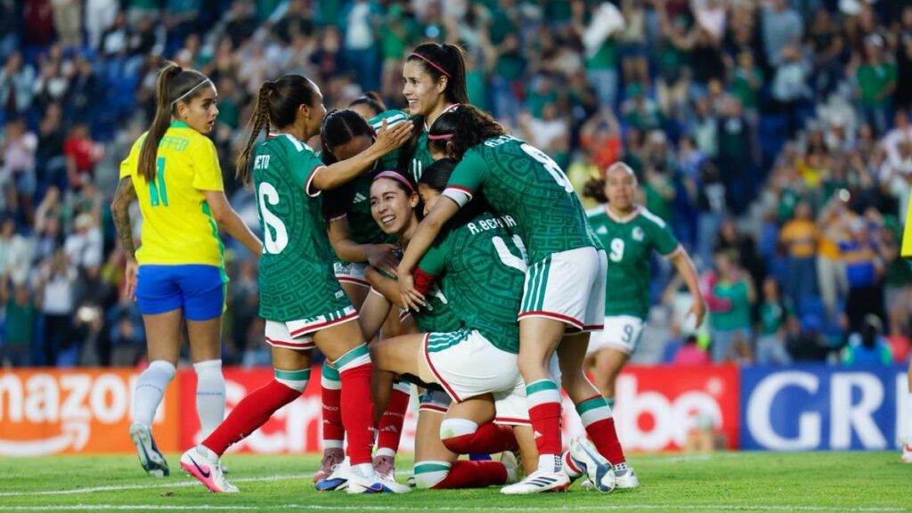 México Femenil da la sorpresa con gol de Greta Espinoza y vence a Brasil