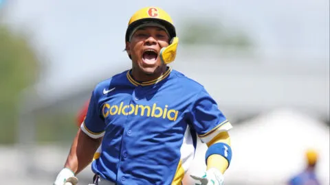 Colombia salva el honor y elimina a Panamá en el Clásico Mundial de Béisbol