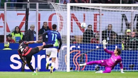Milan gana el Derby della Madonnina y recorta distancias con el Inter; Santiago Gimenez sigue sin aparecer