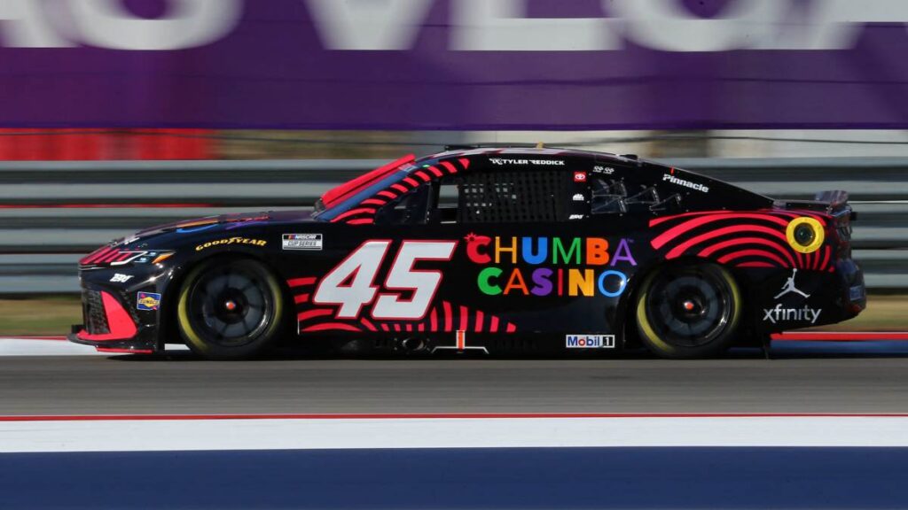 Tyler Reddick triunfa en COTA y arranca la temporada de NASCAR con paso perfecto
