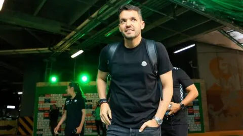 Larcamón baja la euforia de Cruz Azul tras 'sufrir ante el último de la tabla'