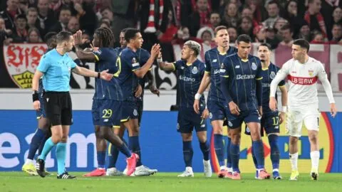 Porto pega de visita y toma ventaja ante Stuttgart en los octavos de final de la Europa League
