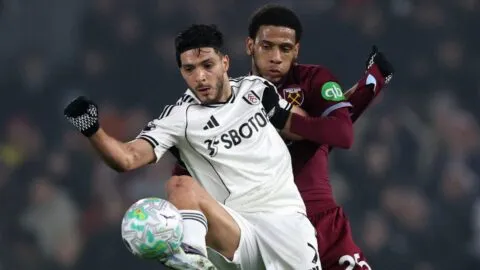 Un error de Leno frena la racha de victorias del Fulham de Raúl Jiménez
