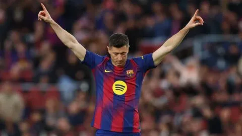 ¡Golpe al Barcelona! Lewandowski sufre fractura en el ojo y se pierde la semifinal ante el Atlético