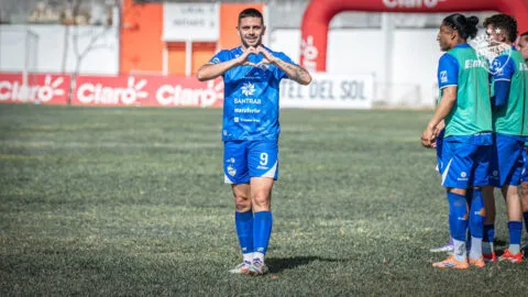 Cobán Imperial derrota a Achuapa y sigue en lo más alto del torneo