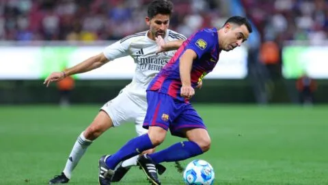 Xavi señala a Laporta y Echevarría: acusa decisiones ocultas en su salida del Barcelona