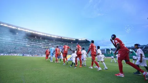 América denuncia haber sufrido actos de violencia en el clásico ante el Cali