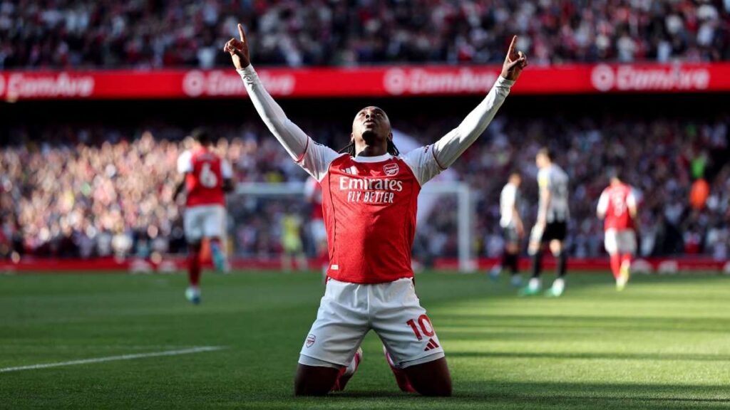 Arsenal gana al Newcastle en la jornada 34 de la Premier 