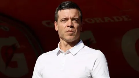 ¿Siempre perjudicados? Esteban Solari explota contra el arbitraje tras derrota ante Pumas