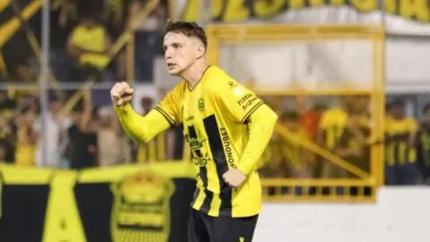 Real España remonta a Olimpia y se ilusiona