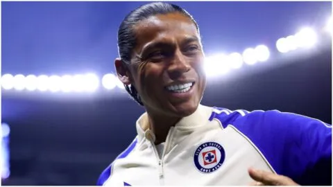 Huiqui emociona, tras triunfo ante Necaxa en el Azteca: “Para mí fue un sueño dirigir a Cruz Azul”