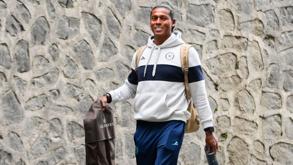 Joel Huiqui en Cruz Azul