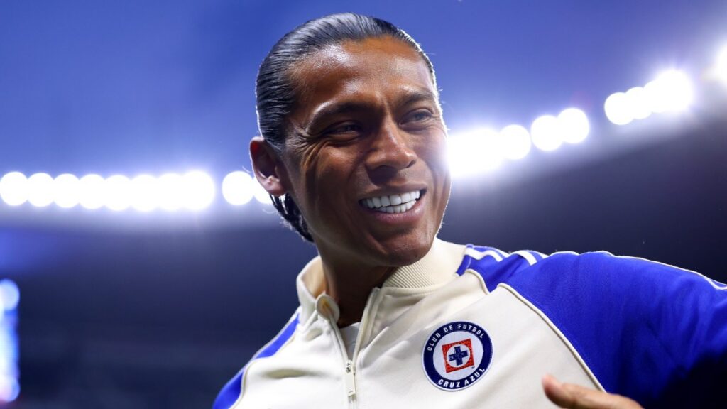 Joel Huiqui en el Estadio Azteca