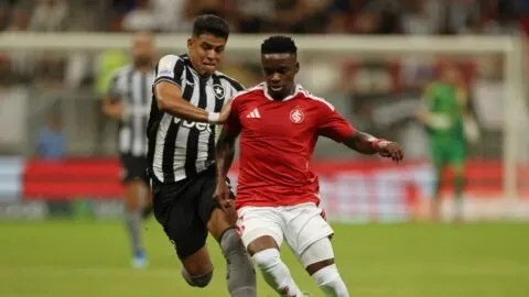 Johan Carbonero se exhibe con gol para el Inter de Porto Alegre ante Botafogo