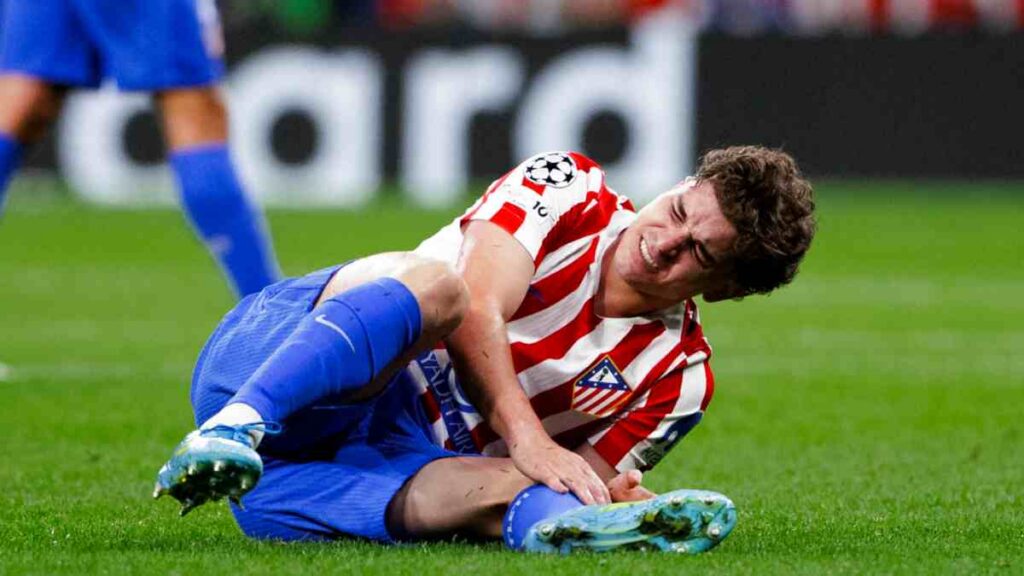 Así fue la lesión de Julián Álvarez ante el Arsenal