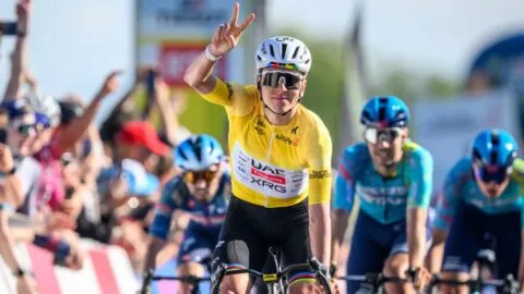 Doblete de Tadej Pogacar: logra su segunda victoria en el Tour de Romandía y aumenta su ventaja en la general