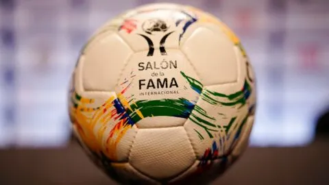 Thierry Henry, Alessandro del Piero y Oribe Peralta encabezan la generación del Salón de la Fama 2026