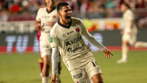 Alajuelense y Alejandro Bran: por qué la novela tendrá un capítulo más que nadie esperaba