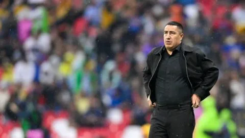 Efraín Juárez evita hablar del arbitraje, pero pone bajo la lupa los penales del América