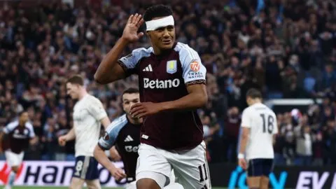 ¡Le quitan el invicto y a la final! Ollie Watkins comanda la remontada del Aston Villa en la Europa League