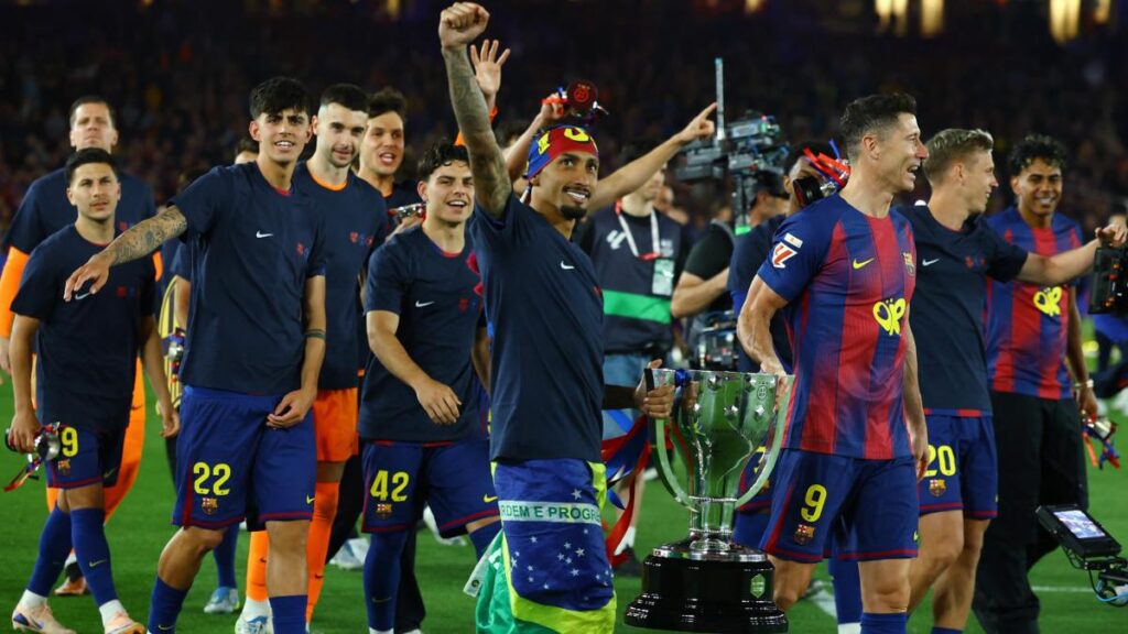 El conjunto azulgrana del Barcelona levantó su trofeo número 29, el primero, ante su odiado rival, el Real Madrid