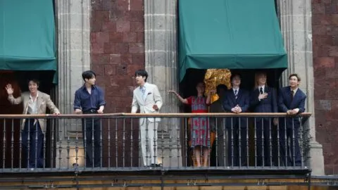 BTS en el Zócalo de la CDMX en imágenes: así fue el saludo del fenómeno del K-Pop a sus fans