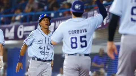 Charros derrota a Acereros con ataque de siete carreras en la cuarta entrada