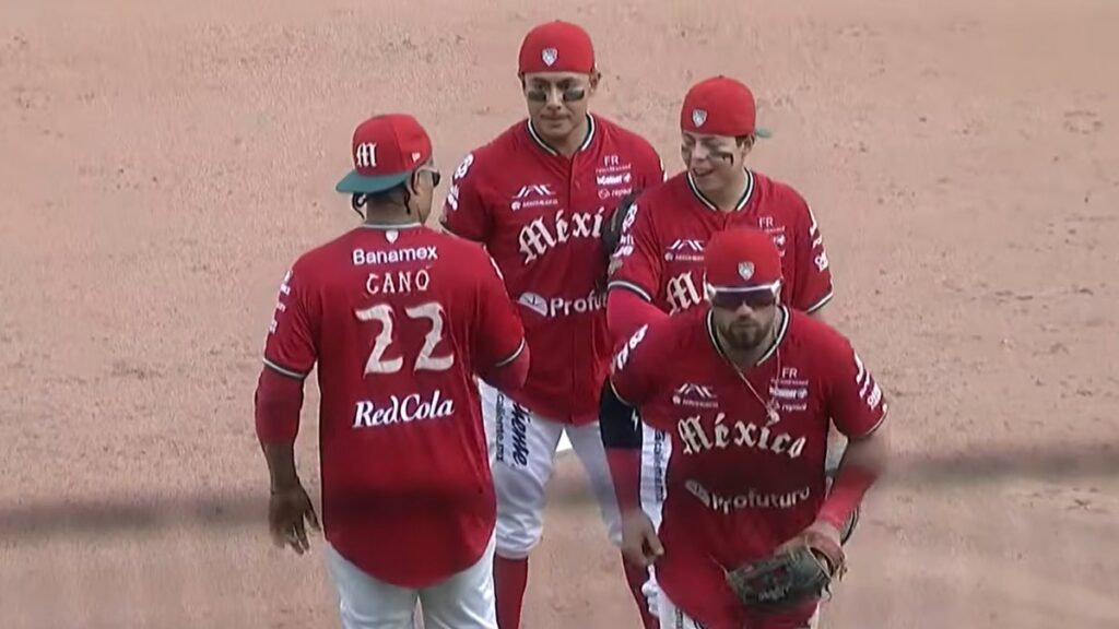 Diablos Rojos del México en festejo de victoria