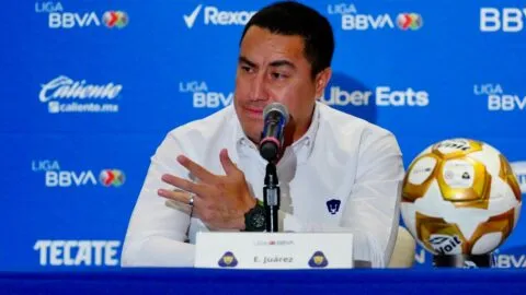 ¡Efraín Juárez detiene en seco a reportero! “No voy a contestar suposiciones”