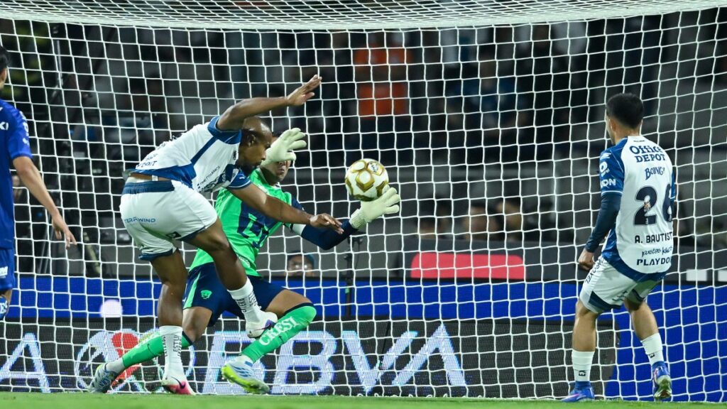 Rondón falló al minuto 92 y Pumas avanzó a la final