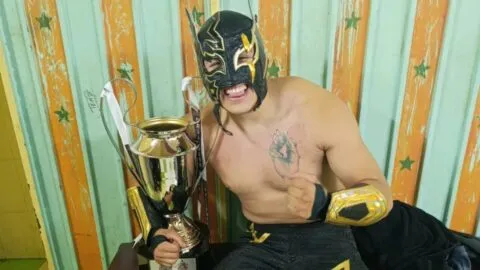 El luchador mexicano Tempo muere a los 29 años en un accidente de moto: esto sabemos