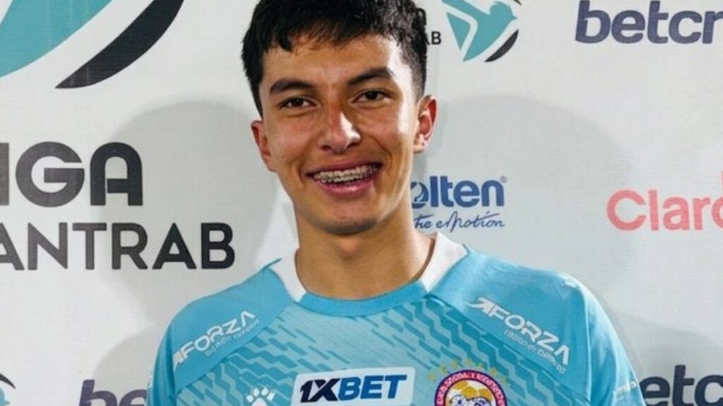 Estuardo Chang, el joven portero del Xelajú MC | @LigaBantrab